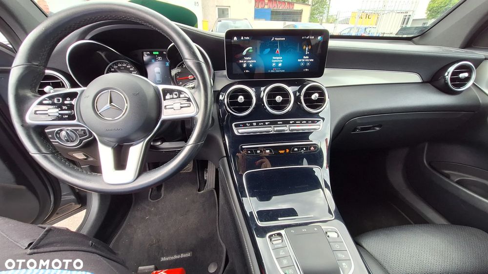 Mercedes-Benz GLC 200 4-Matic - 11