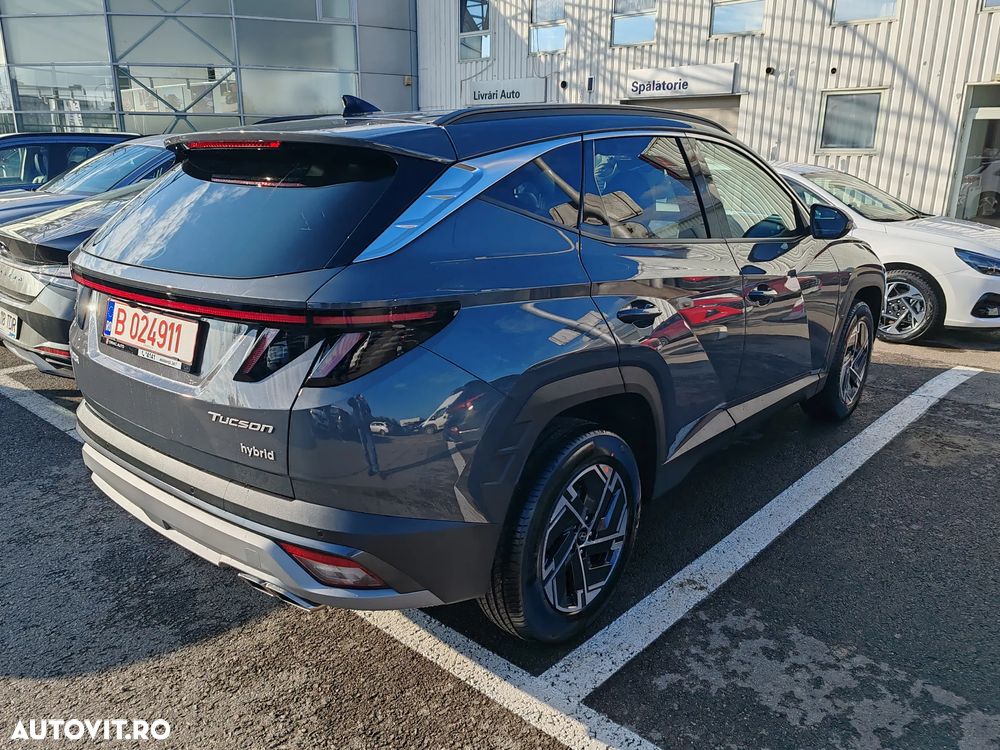 Hyundai Tucson - 2