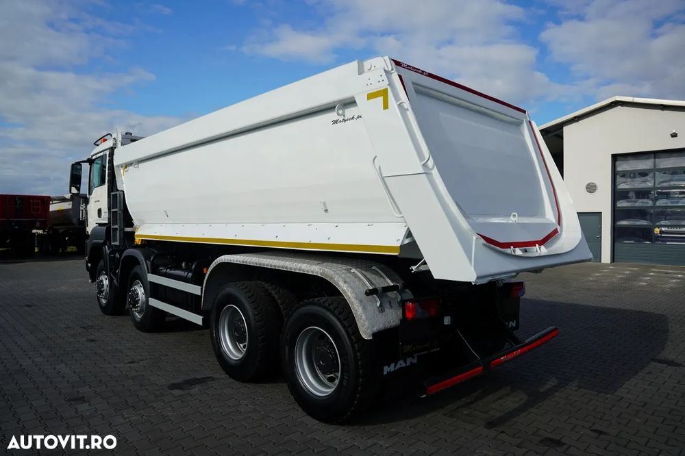 MAN TGS 41.460 / 8x6 / BASCULANTĂ CU DESCĂRCARE SPATE - 5,9 M / MANUALĂ / NAVIGAȚIE / - 11