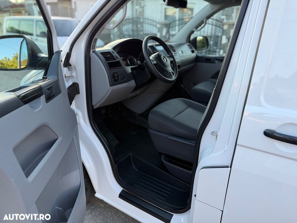 Volkswagen Transporter - 9