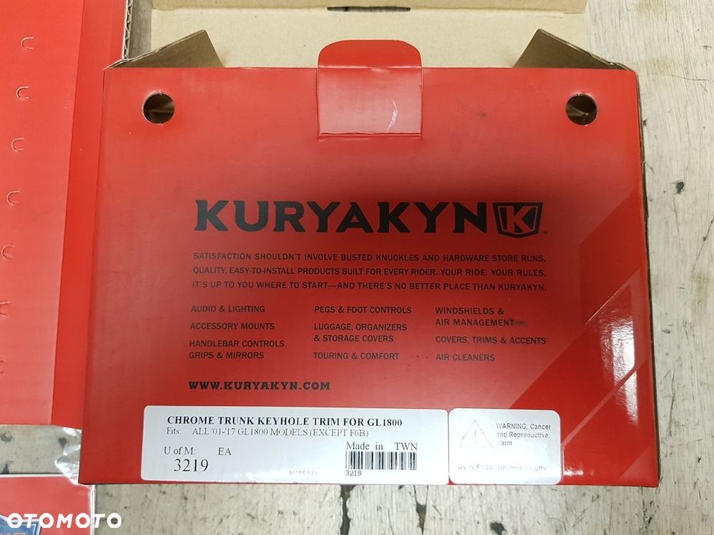 Nakładka na zamek kufra Kuryakyn 3219 Honda GL1800 Gold Wing - 6