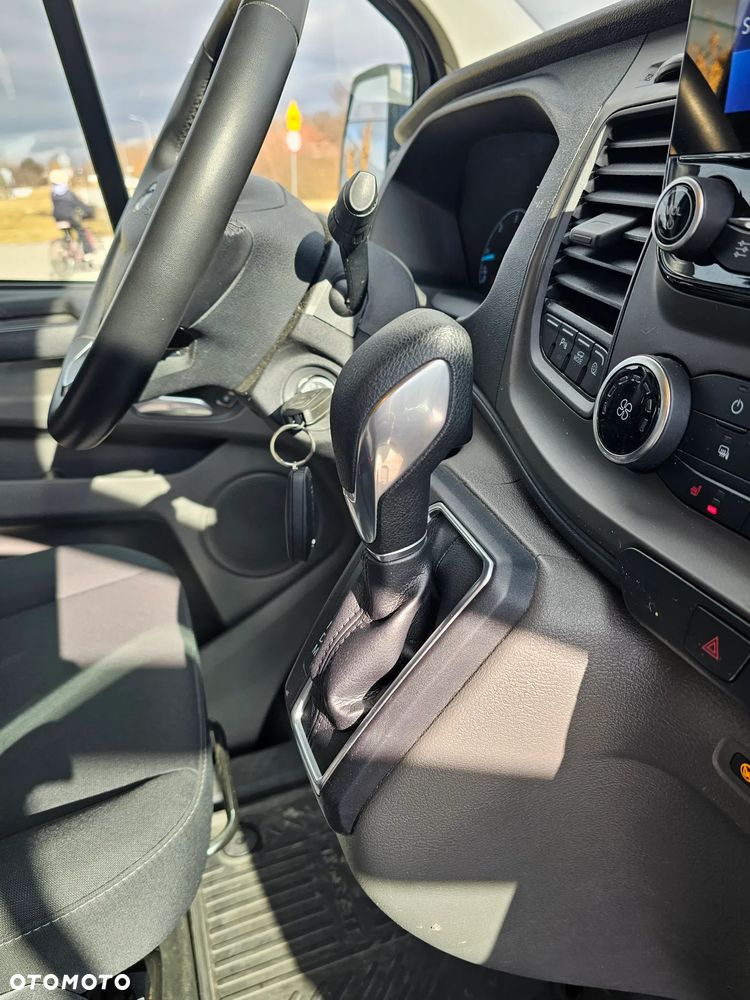Ford Transit Custom - 11