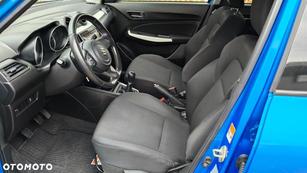 Suzuki Swift 1.2 Premium Plus - 19