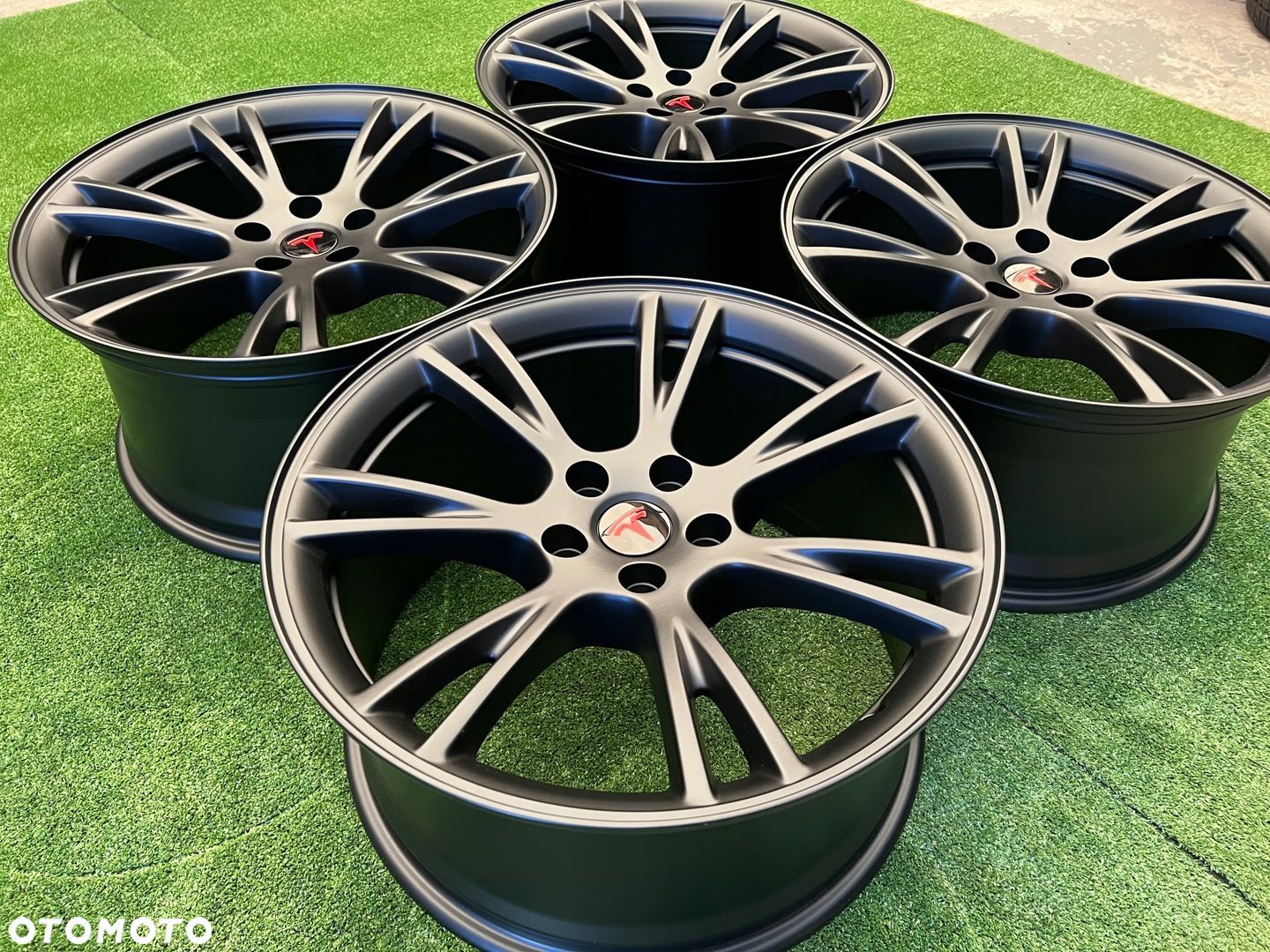 KOMPLET FELG FELGI ALU TESLA MODEL Y 19 5X114,3 ET45 ORYGINALNE IDEALNE - 1