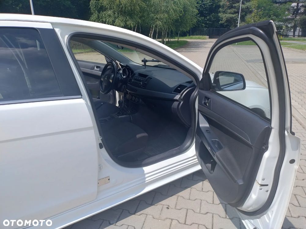 Mitsubishi Lancer 1.6 Inform - 20