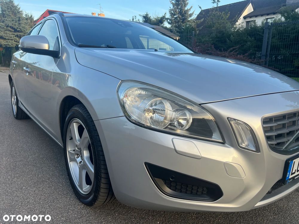 Volvo V60 - 10
