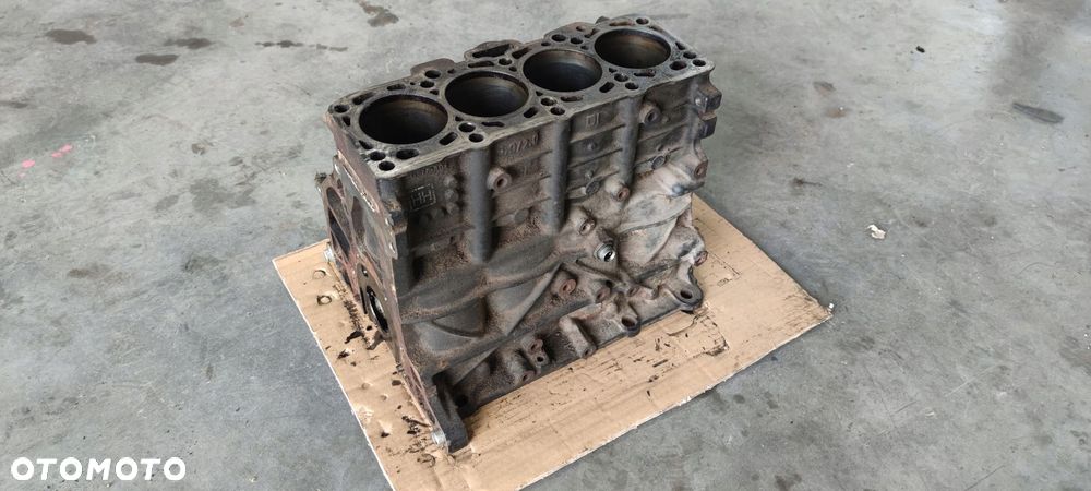 BLOK SILNIKA AUDI VW SEAT BKD 1.9 2.0 TDI 038021CF - 2