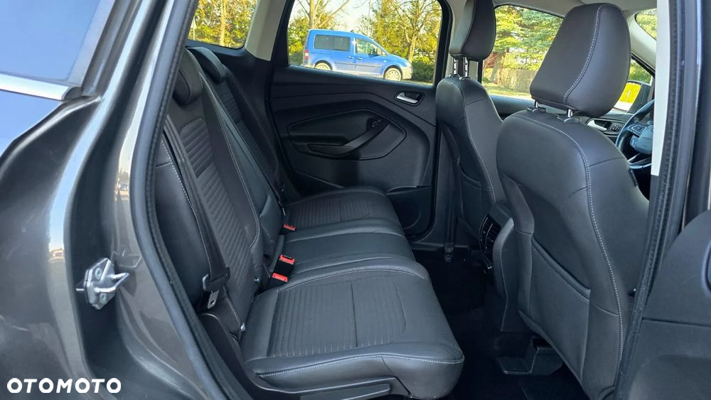 Ford Kuga - 19