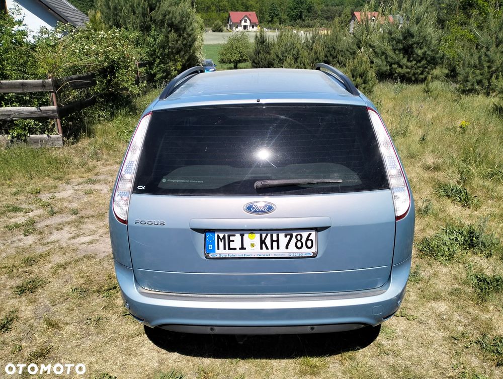 Ford Focus 1.6 16V Trend - 27