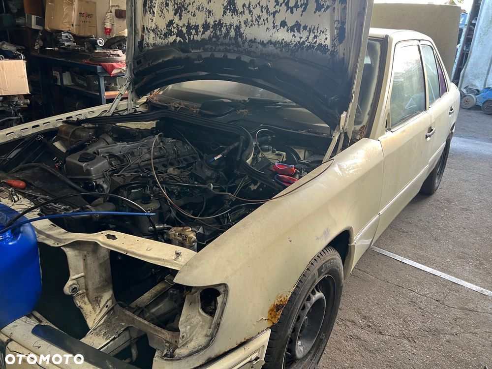 Most tylny Mercedes w124 2.5d 3.07 - 5