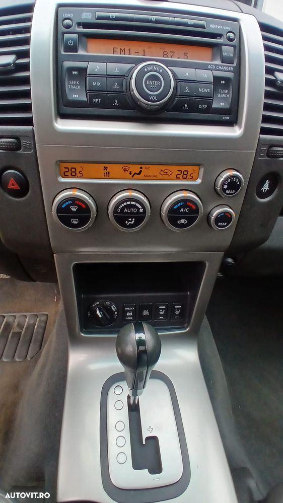 Nissan Pathfinder 2.5 dCi Aut. LE - 9