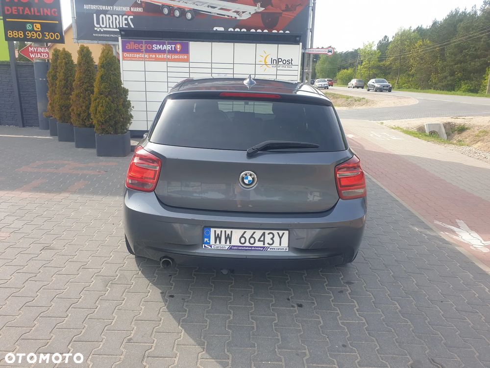 BMW Seria 1 120d xDrive - 4