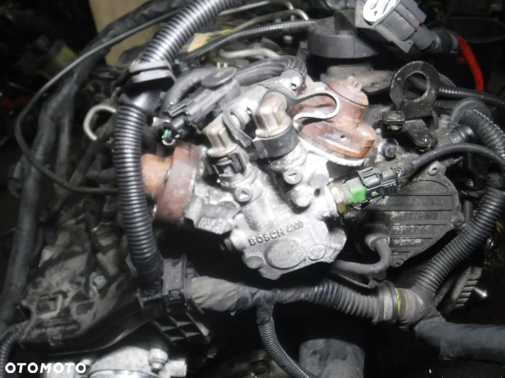 Volvo XC60 V60 S60 II XC70 XC90 2.4 D5 2.0 D3  pompa wtryskowa 0445010618 31272896 - 2