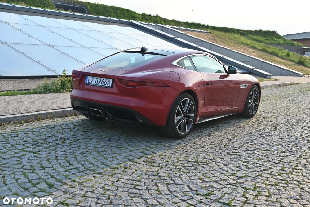 Jaguar F-Type 2.0 Turbo R-Dynamic - 4
