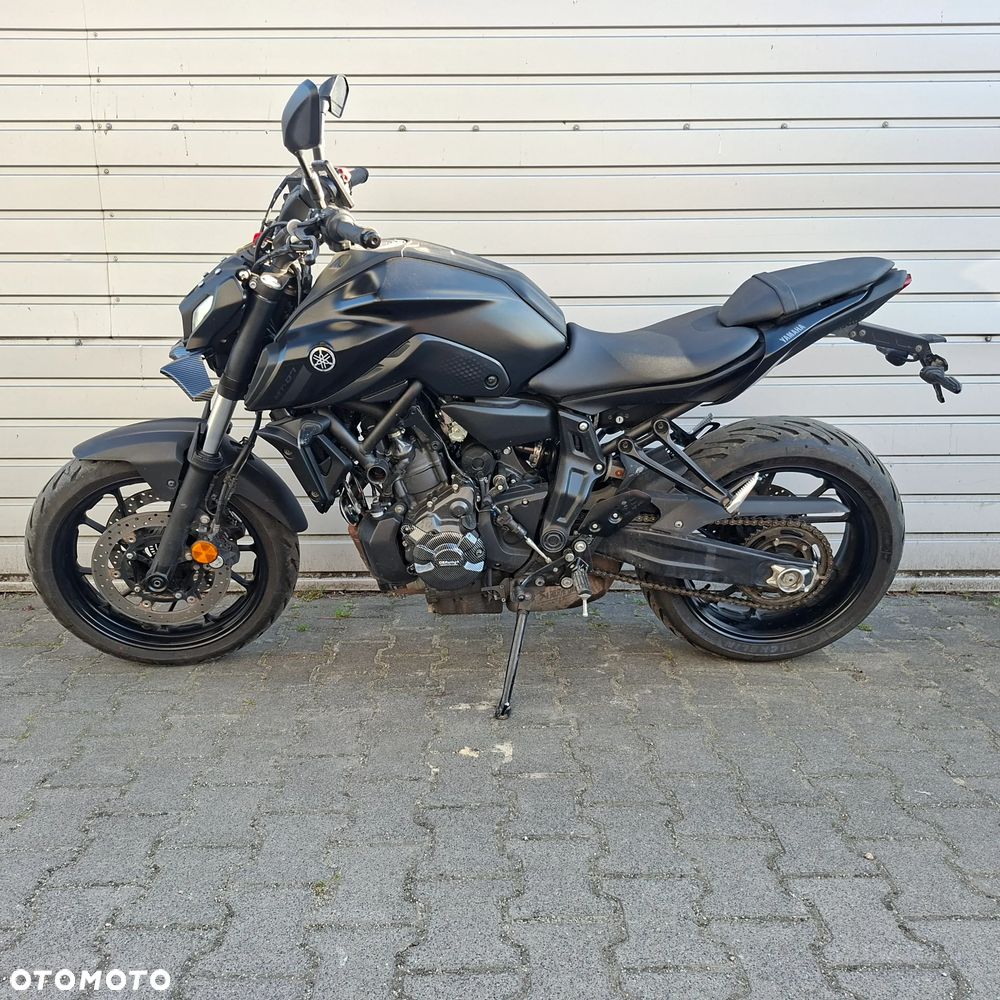 Yamaha MT - 2