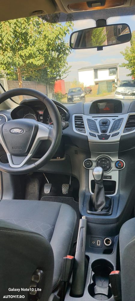 Ford Fiesta - 8