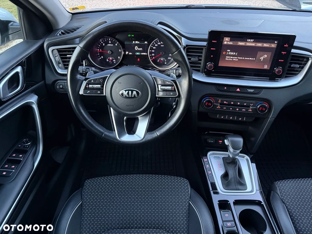 Kia Ceed 1.6 CRDi mHEV L DCT - 8