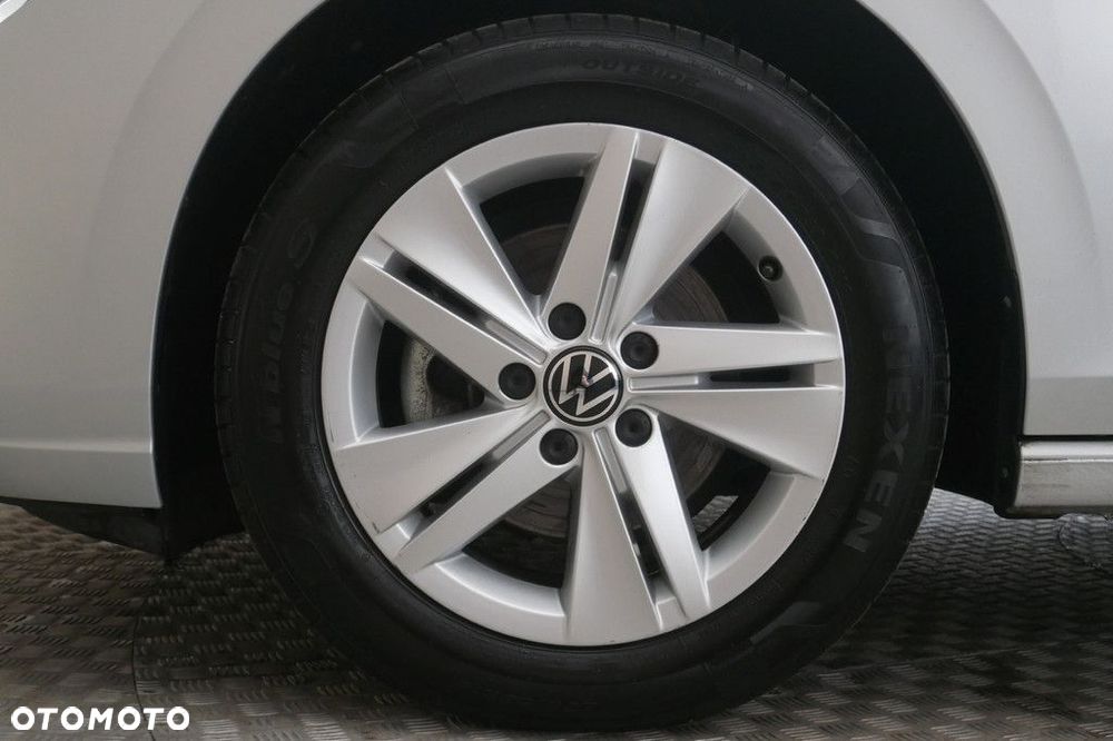 Volkswagen Golf - 14