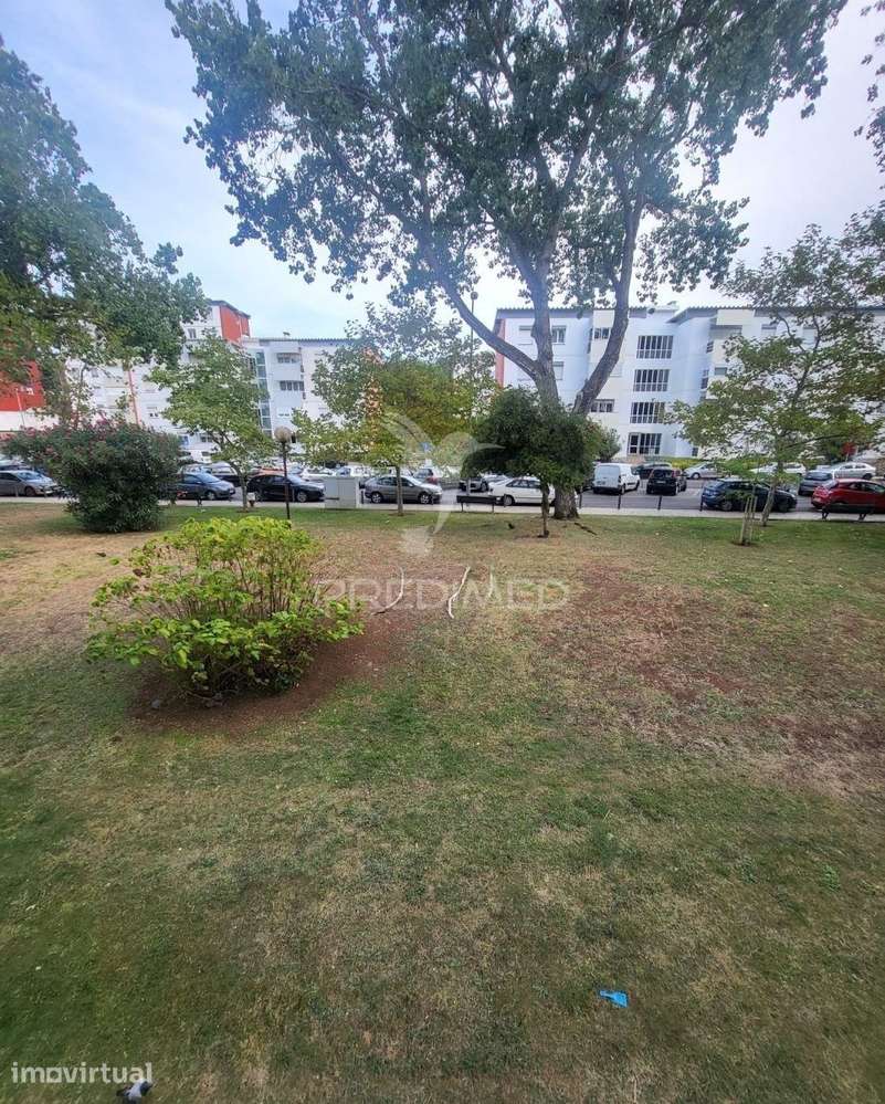 Apartamento T2 em Oeiras – Remodelado - Grande imagem: 2/2
