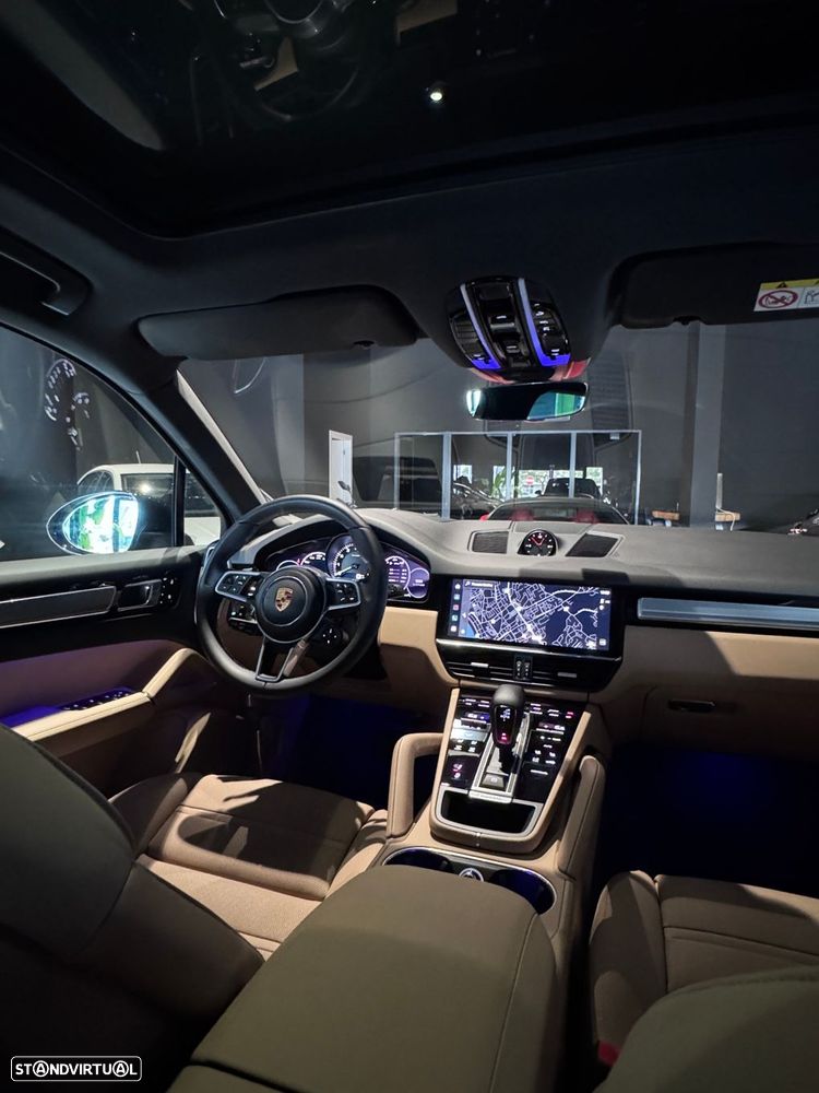 Porsche Cayenne E-Hybrid Platinum Edition - 37