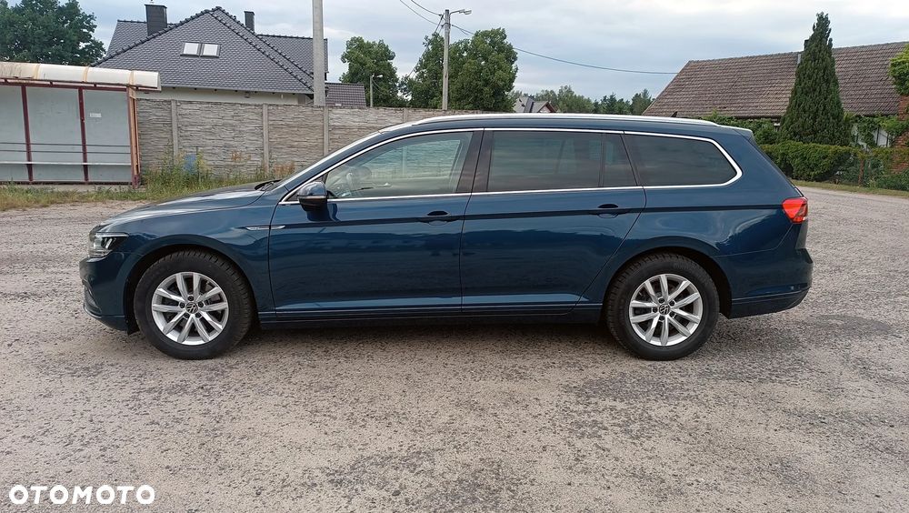 Volkswagen Passat Variant 2.0 TDI SCR DSG Business - 12