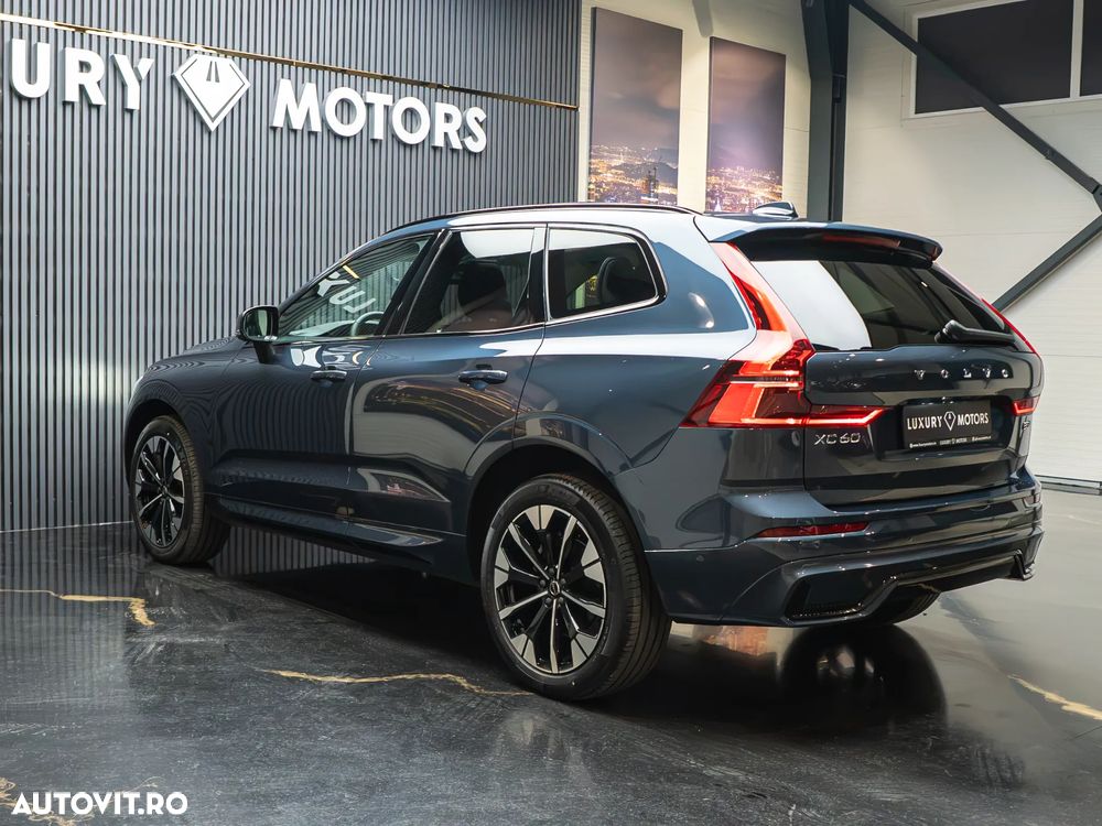 Volvo XC 60 B5 B AWD Ultimate Black Edition - 8