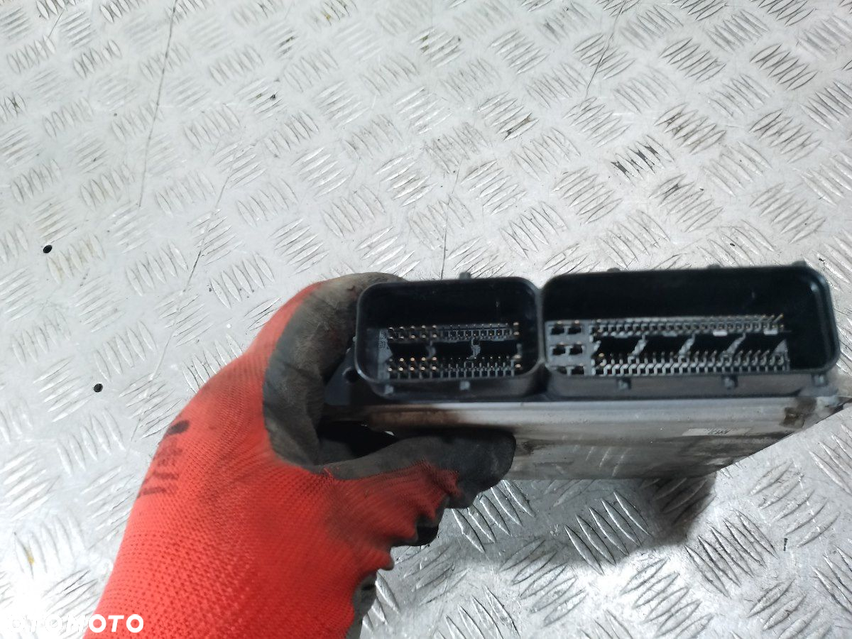 KOMPUTER, STEROWNIK OCTAVIA II 03G906016HF 2.0 TDI - 3