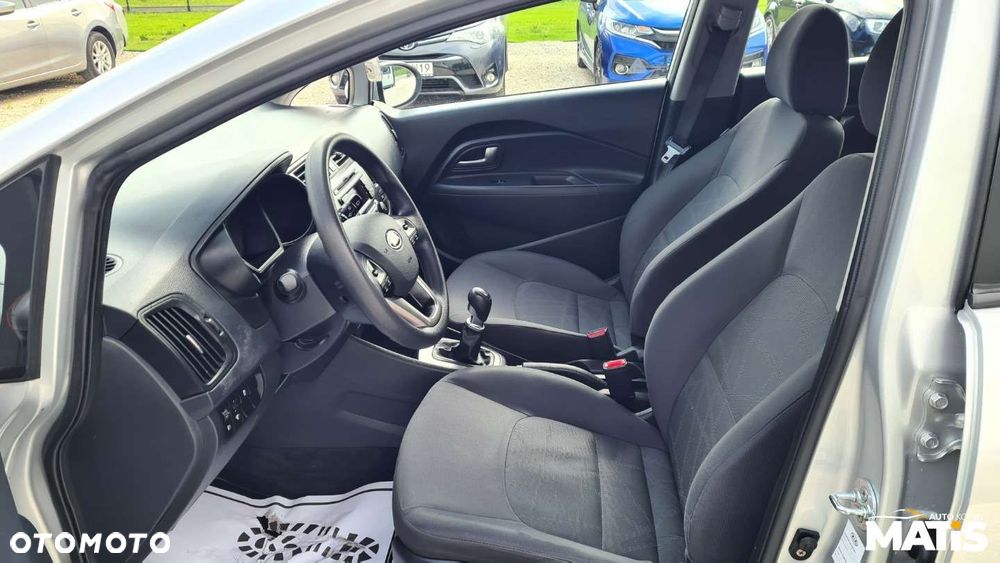 Kia Rio - 31