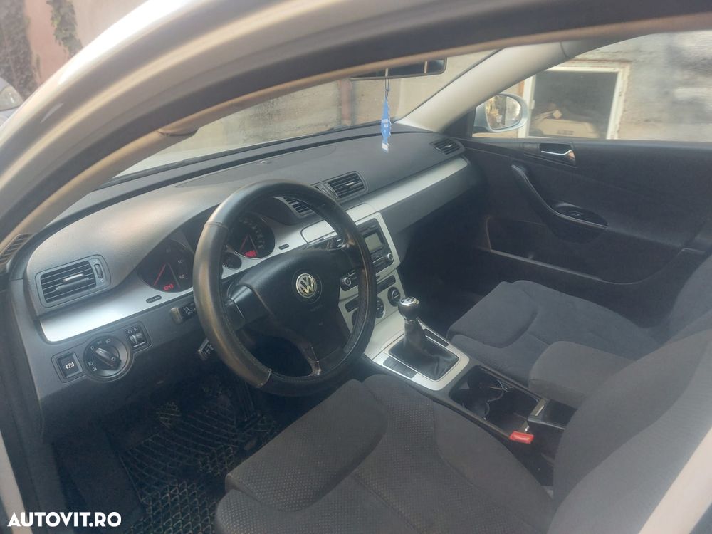 Volkswagen Passat 2010 photo 5