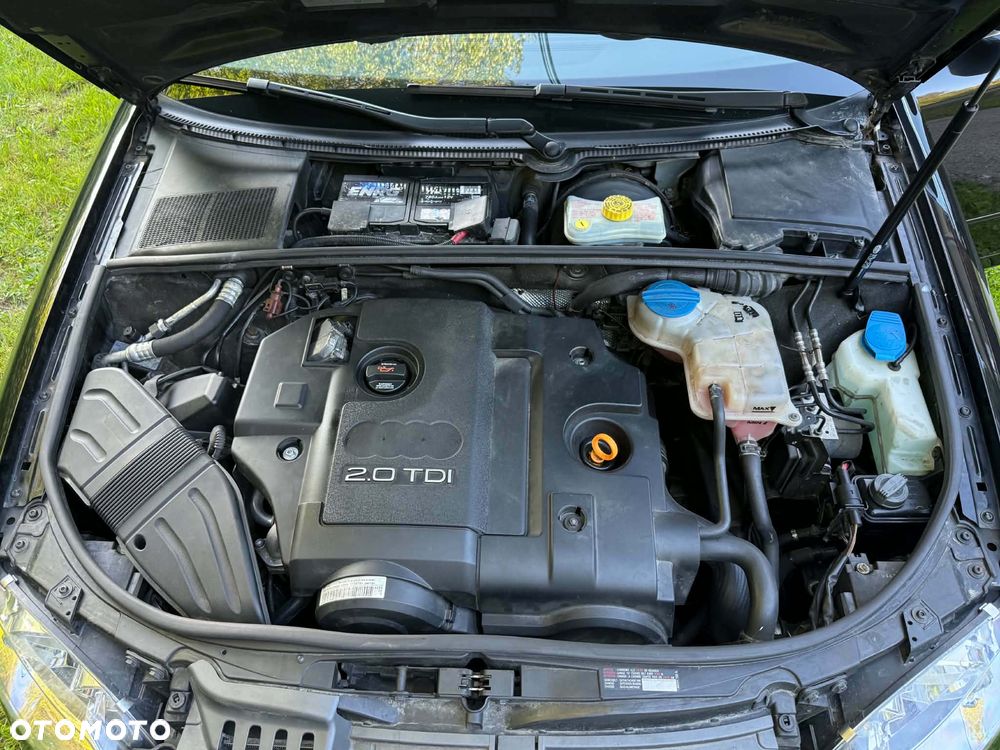 Audi A4 Avant 2.0 TDI - 10