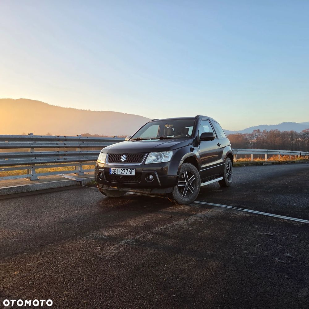 Suzuki Grand Vitara 1.6 De luxe - 1