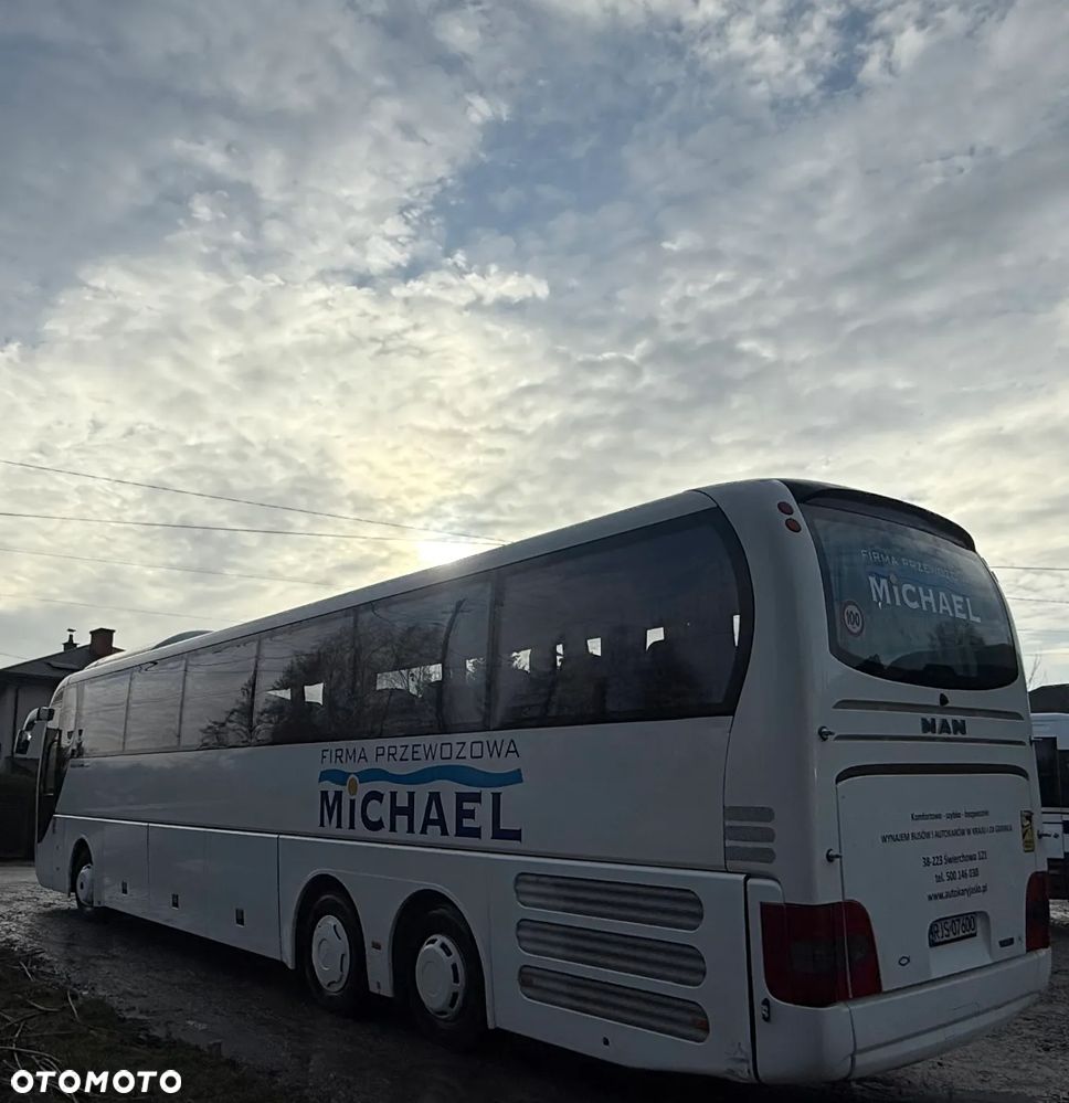 MAN R 08 Lion's Coach - 4