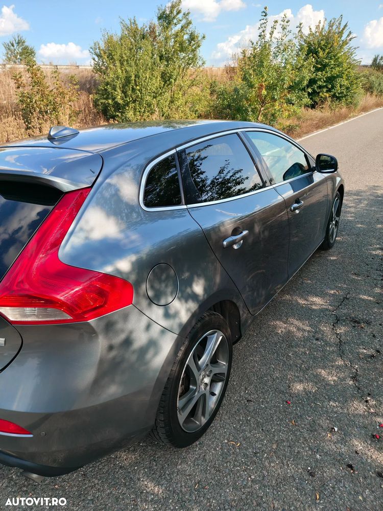 VOLVO V40 2017 — imagine 12