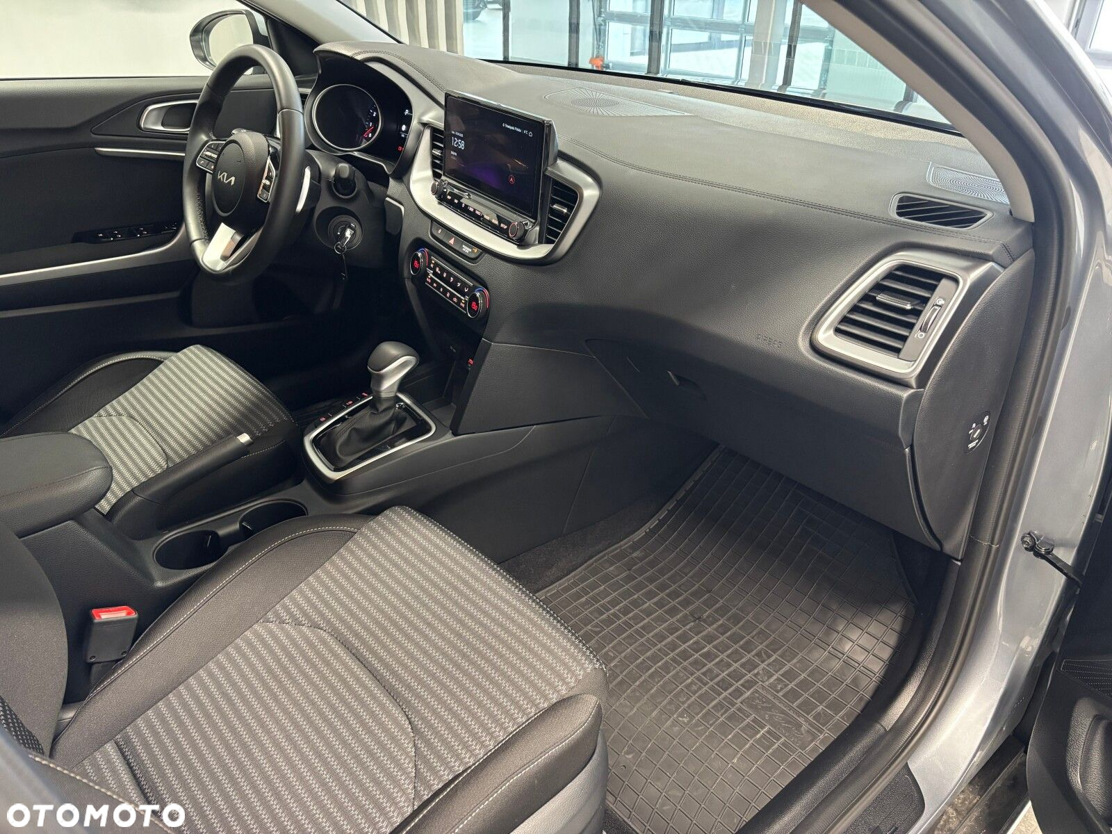 Kia XCeed - 15