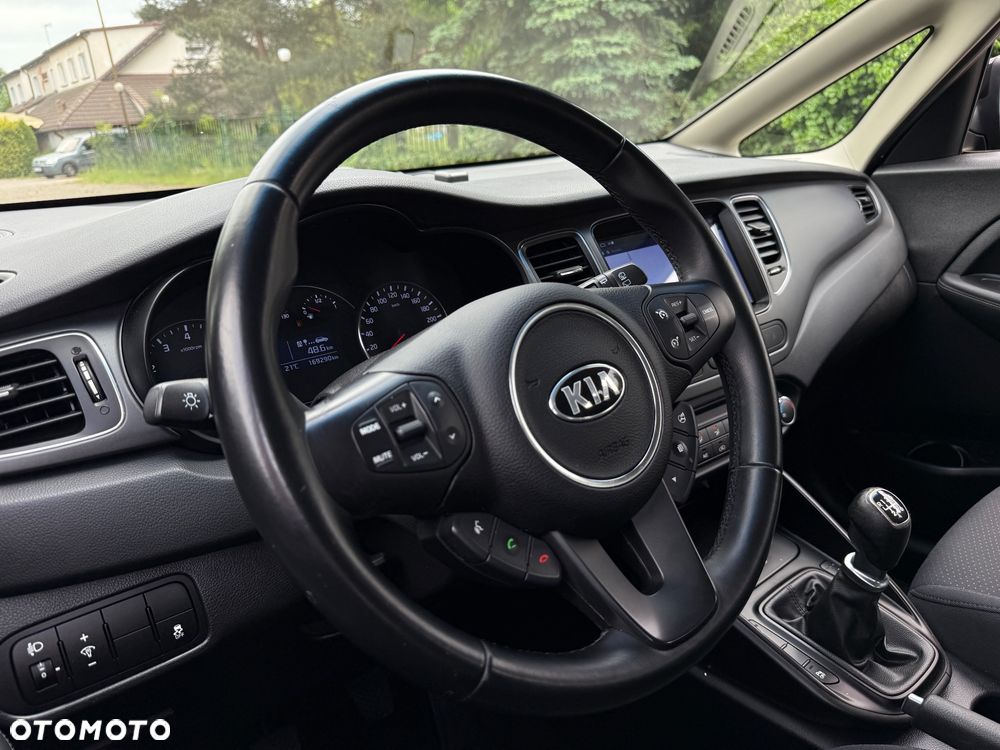 Kia Carens 1.6 GDI Dream Team Edition - 5