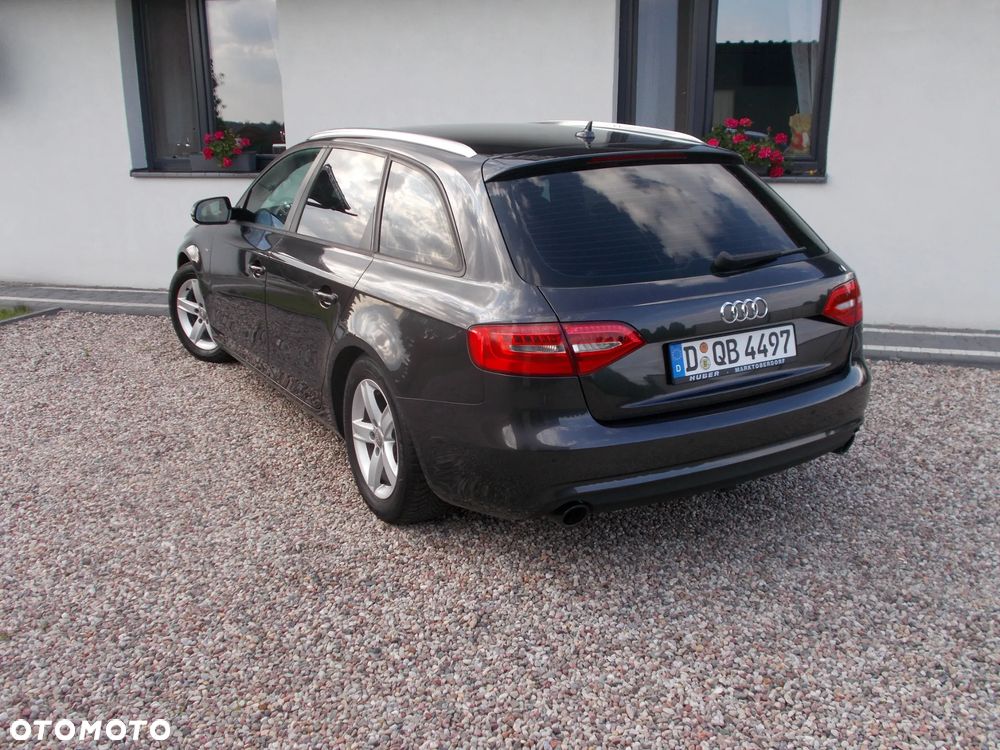 Audi A4 Avant 2.0 TDI DPF multitronic S line Sportpaket - 4