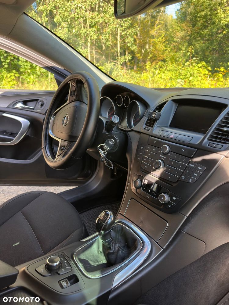 Opel Insignia - 13