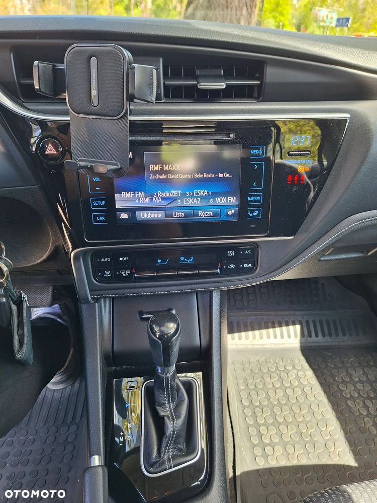 Toyota Corolla 1.6 Comfort MS - 10