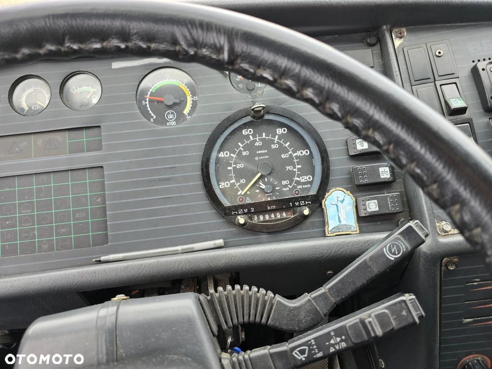 DAF SB 4000 - 15