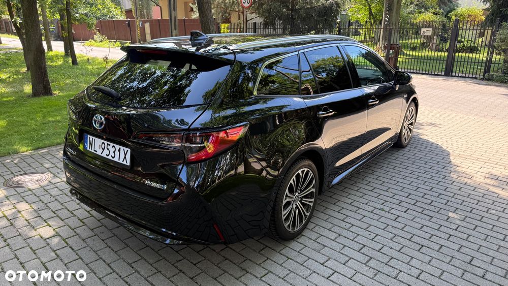 Toyota Corolla 1.8 Hybrid Executive - 24
