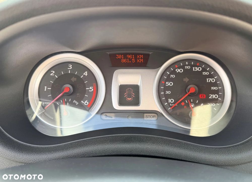 Renault Clio - 11