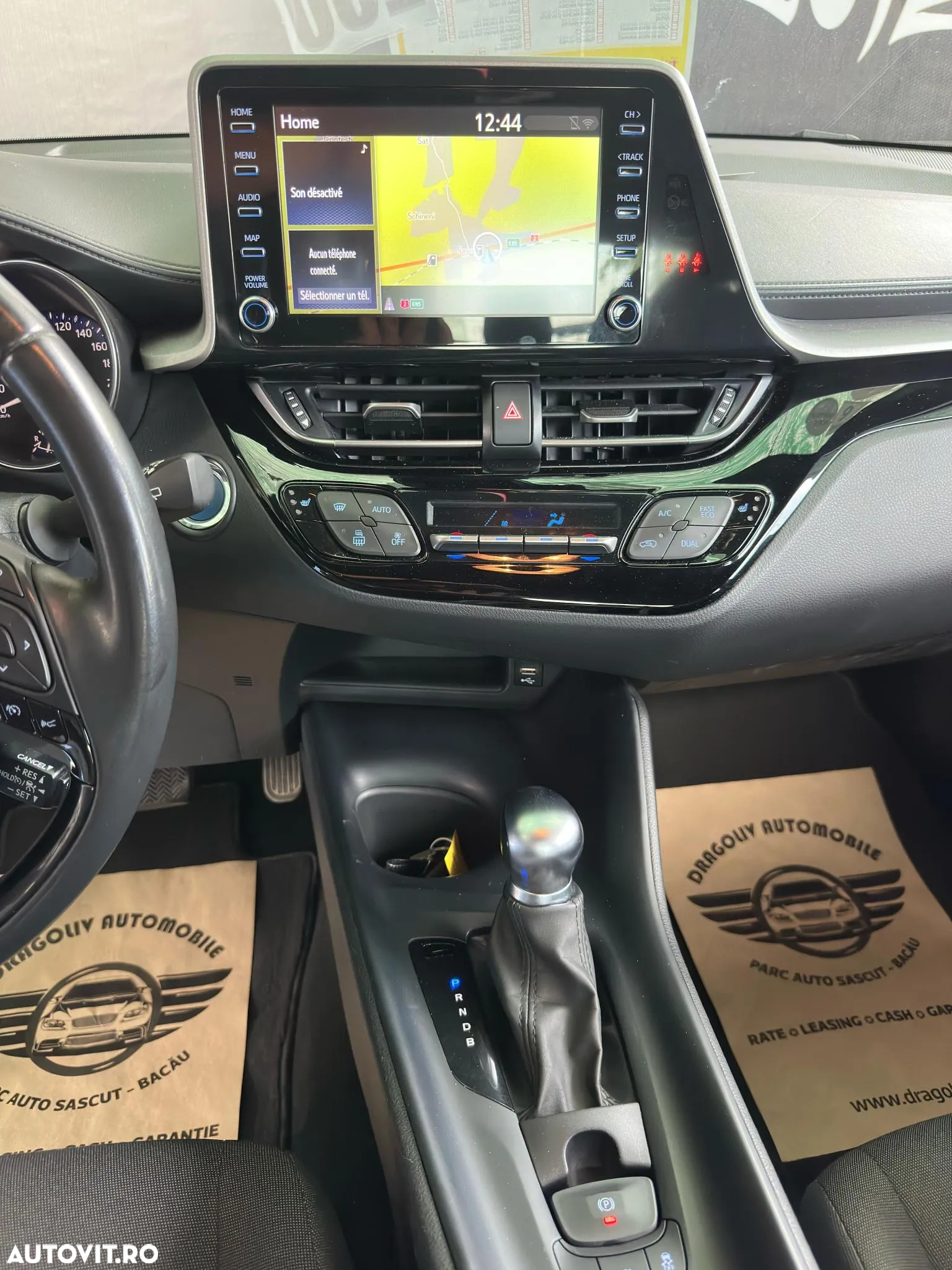 Toyota C-HR - 11