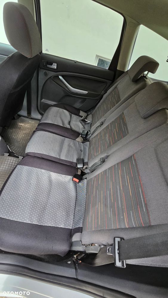 Ford Focus C-Max - 12