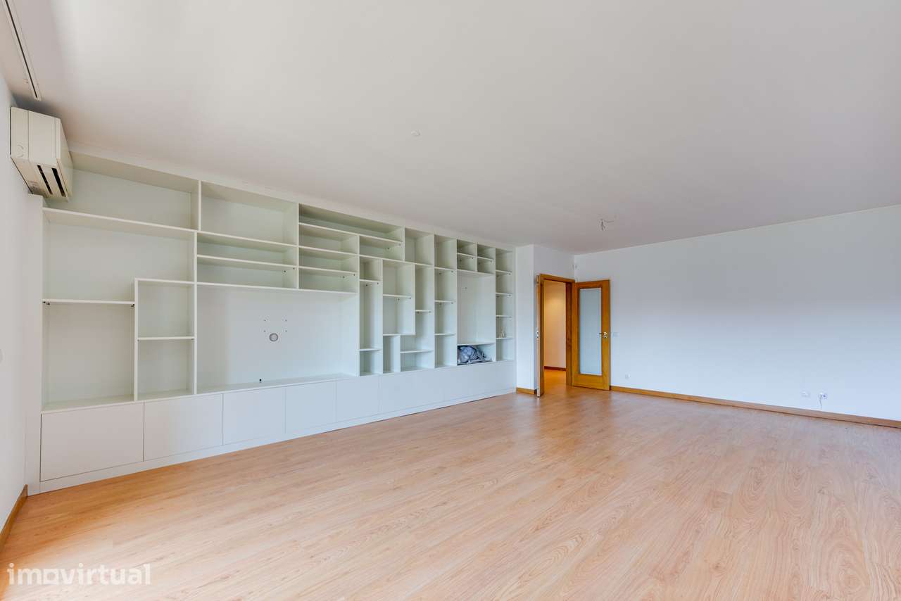 Apartamento T3 Venda em Ramalde,Porto - Grande imagem: 2/35