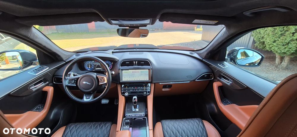Jaguar F-Pace 5.0 V8 P550 AWD SVR - 13