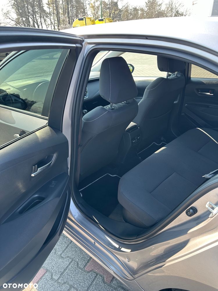 Toyota Corolla 1.8 Hybrid Comfort - 25