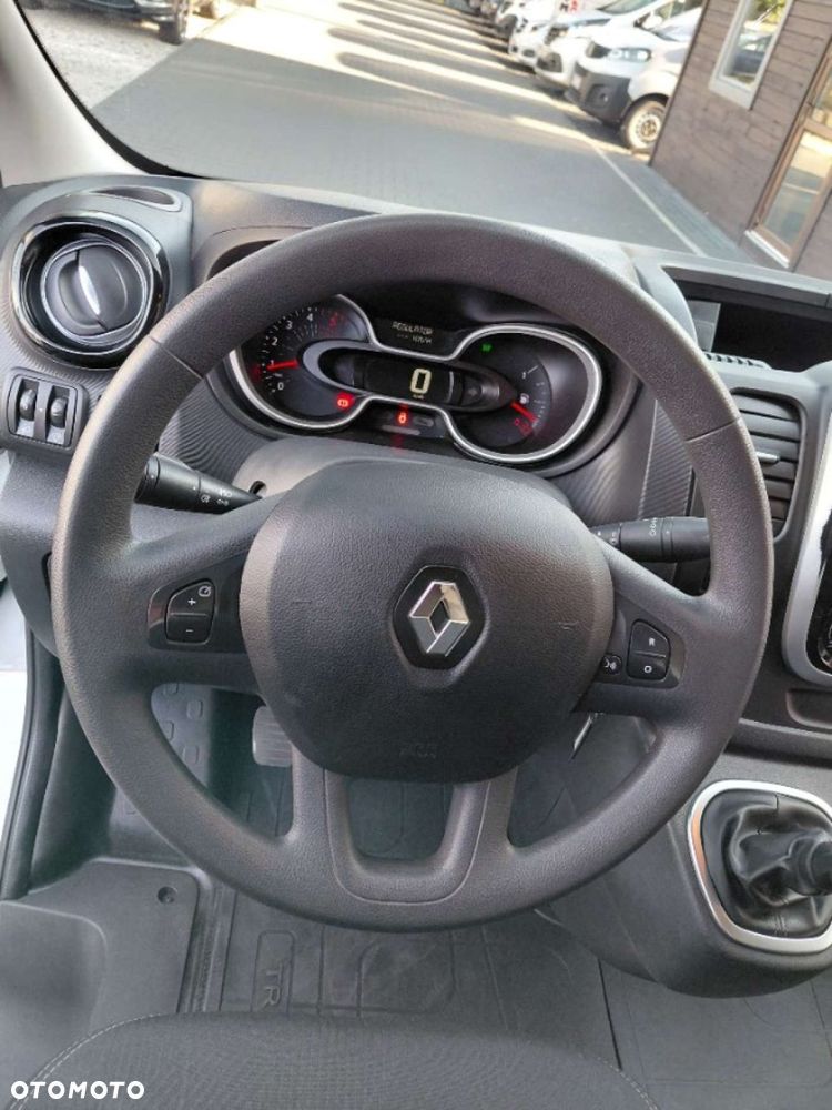 Renault TRAFIC - 11