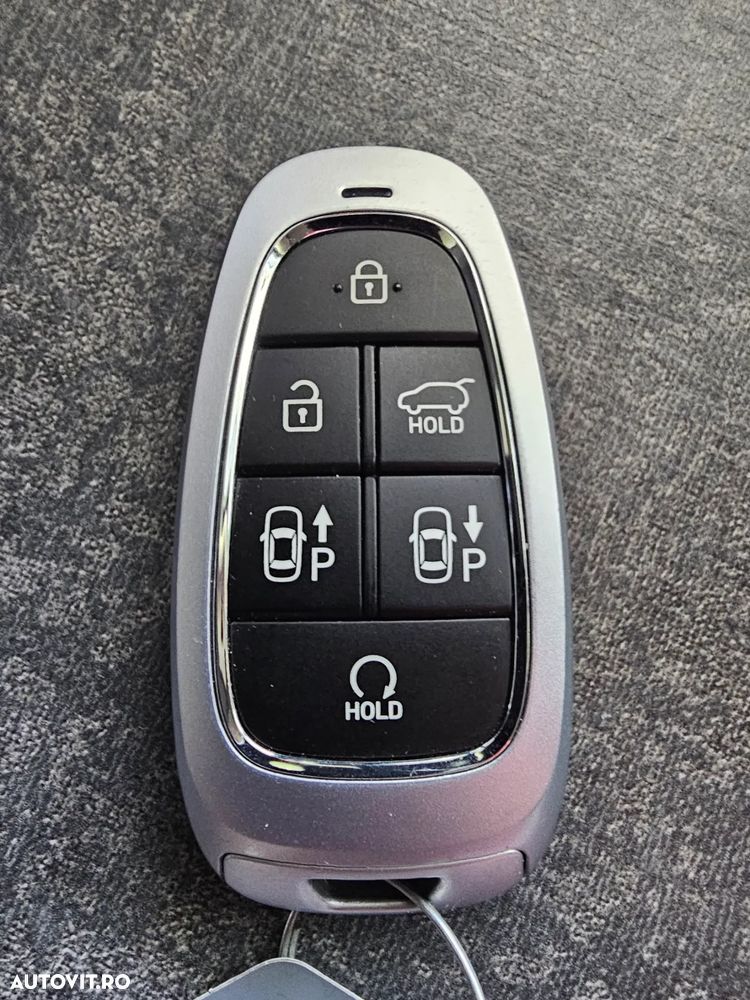 Hyundai Santa Fe ver-1-6-l-252-cp-4wd-6at-7-locuri-phev-calligraphy - 16