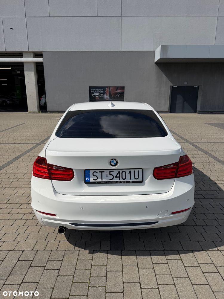 BMW Seria 3 316d Sport Line - 7