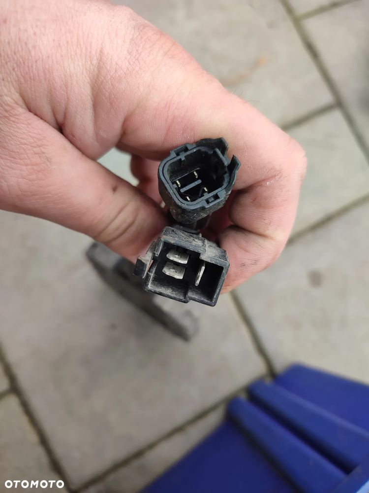 Regulator napięcia Suzuki SV 650 - 5